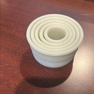 Nesting round cutters